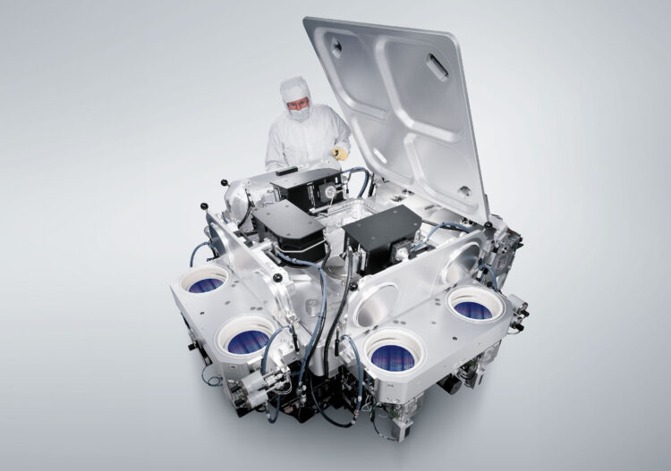 MIT.nano is receiving a new set of nanofabrication equipment