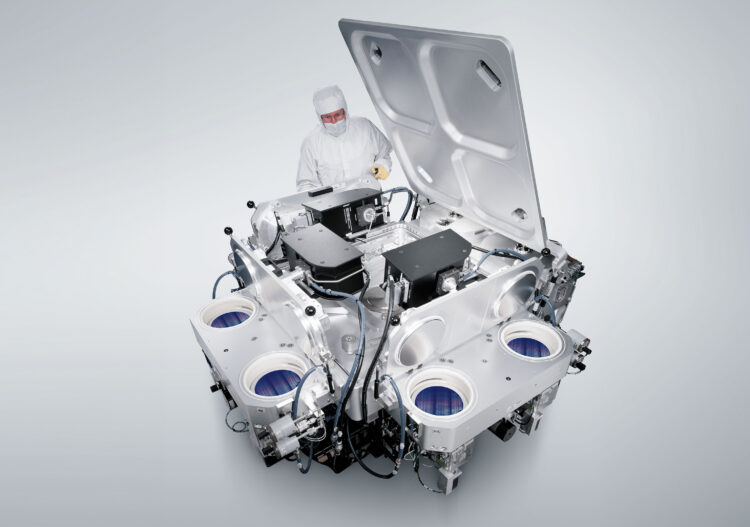 MIT.nano is receiving a new set of nanofabrication equipment